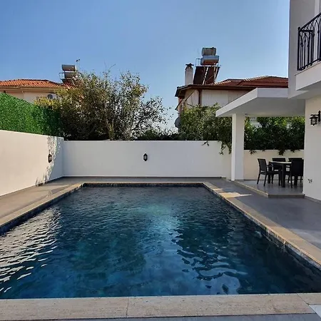 Villa Saki *