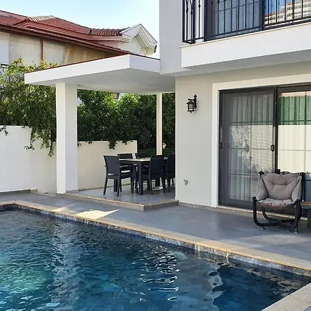 Saki Villa *